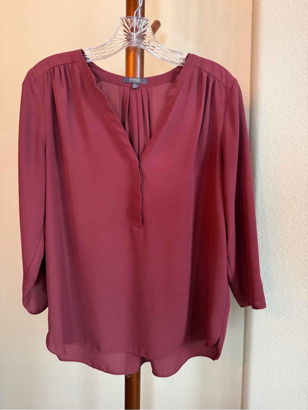 NYDJ Burgundy Split V-Neck Pleated Back Blouse Size S
